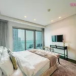 Sejourne 08DH53-High End 1 Bedroom apartment by Fendi with Ain Wheel view