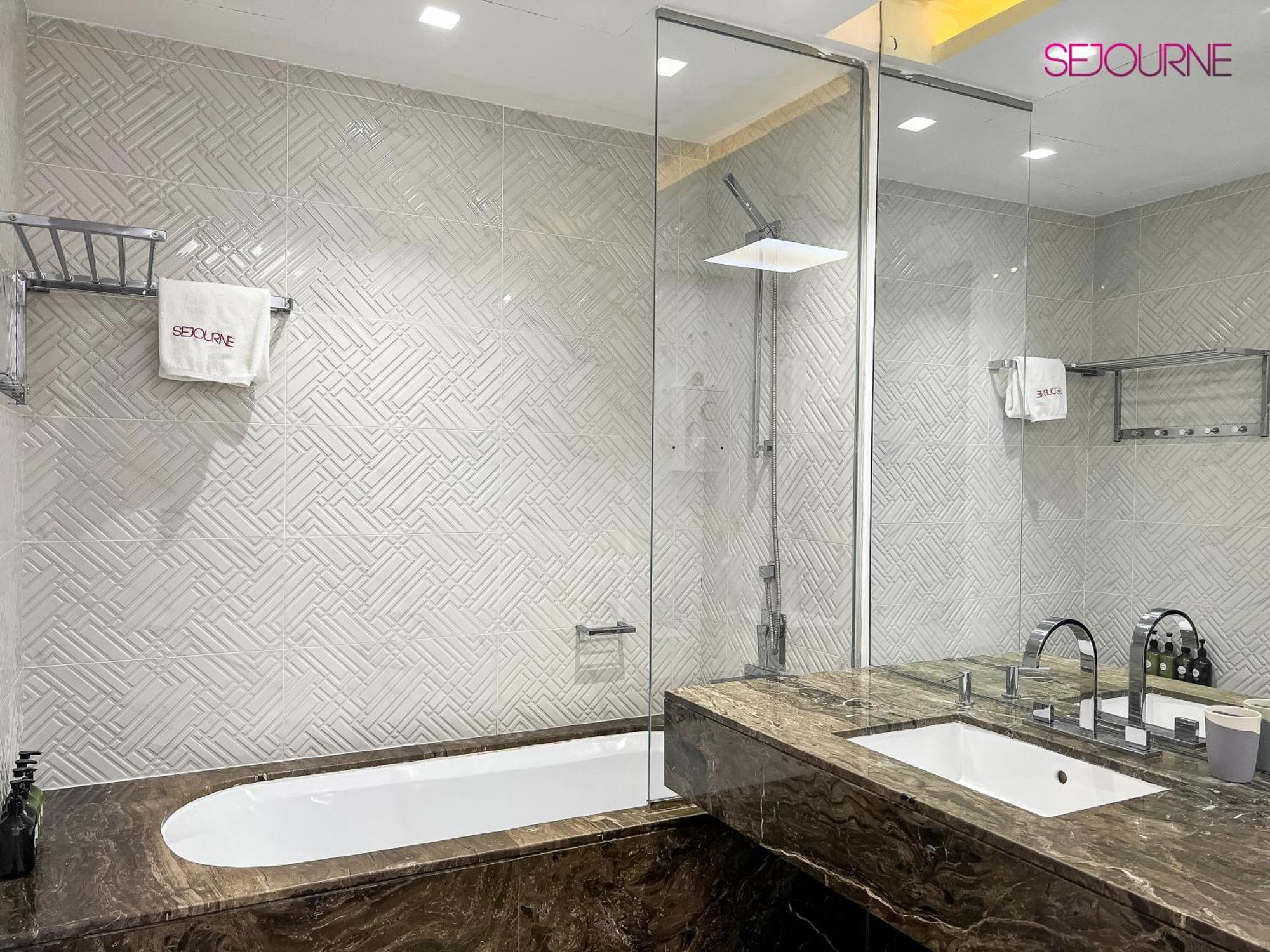 Apartment Dh58 - High End 1br, Palm Views In Damac Heights Tower